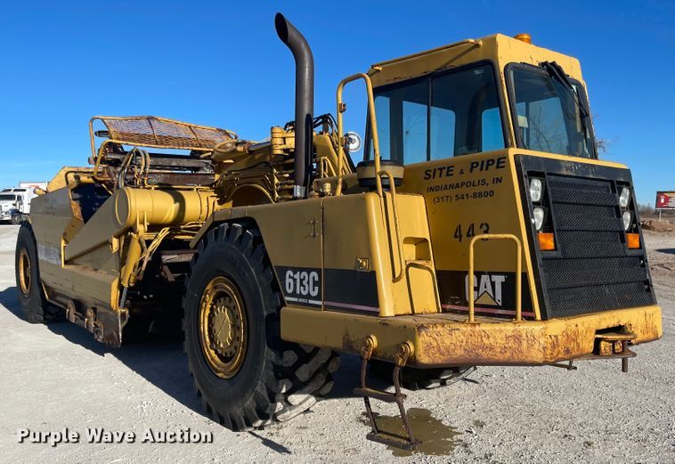 image for item IJ9517 1996 Caterpillar 613C Series II  elevating scraper