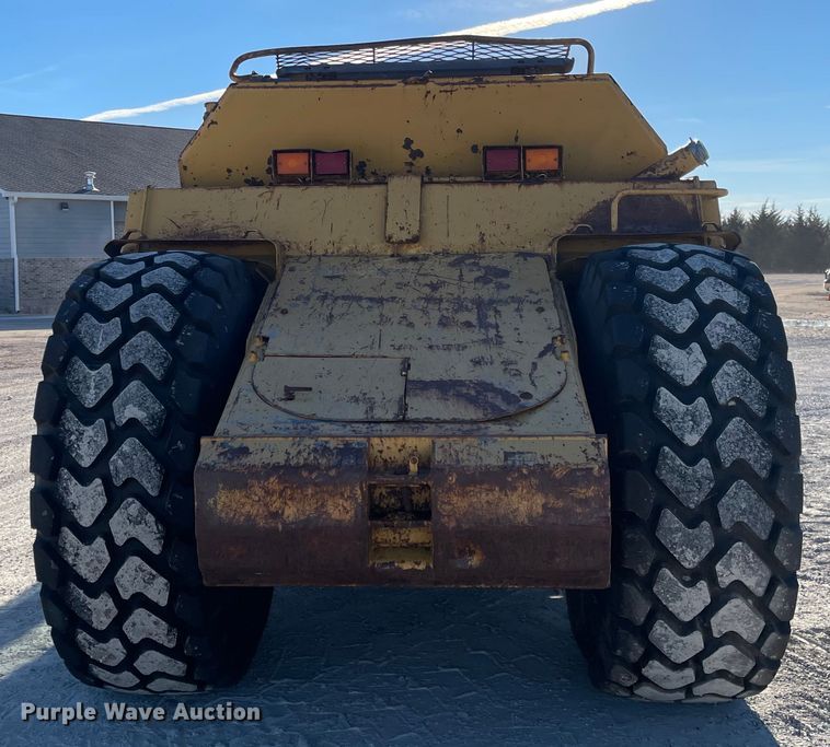 image for item IJ9517 1996 Caterpillar 613C Series II  elevating scraper