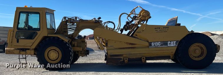 image for item IJ9517 1996 Caterpillar 613C Series II  elevating scraper