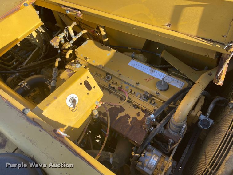 image for item IJ9517 1996 Caterpillar 613C Series II  elevating scraper