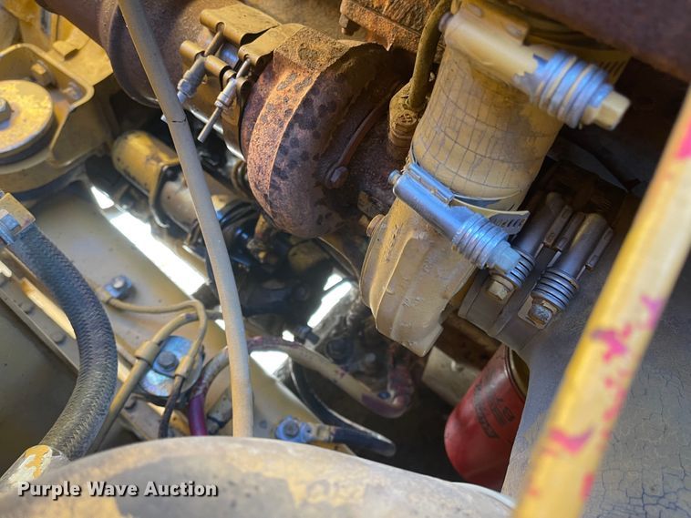 image for item IJ9517 1996 Caterpillar 613C Series II  elevating scraper