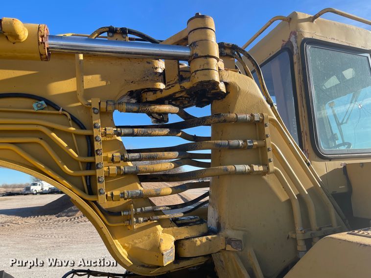 image for item IJ9517 1996 Caterpillar 613C Series II  elevating scraper