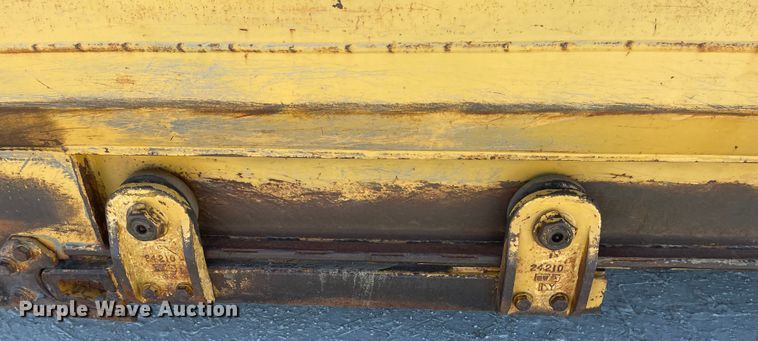 image for item IJ9517 1996 Caterpillar 613C Series II  elevating scraper