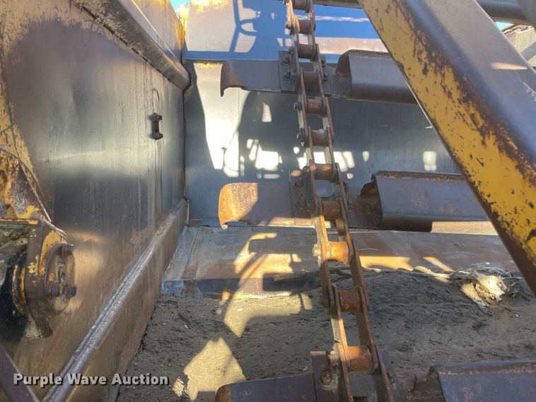 image for item IJ9517 1996 Caterpillar 613C Series II  elevating scraper