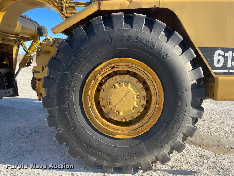 image for item IJ9517 1996 Caterpillar 613C Series II  elevating scraper
