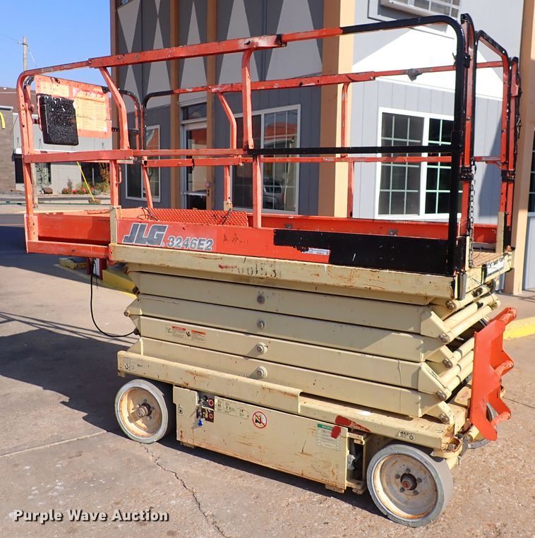 image for item IK9181 JLG 3246E2  scissor lift