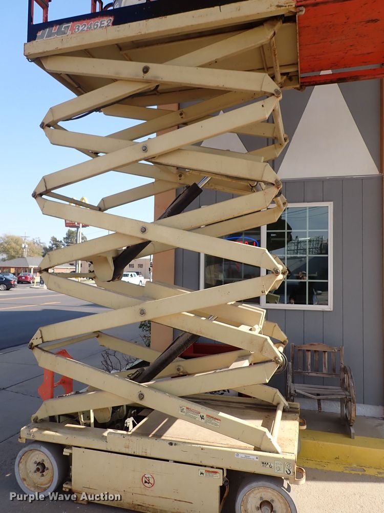 image for item IK9181 JLG 3246E2  scissor lift