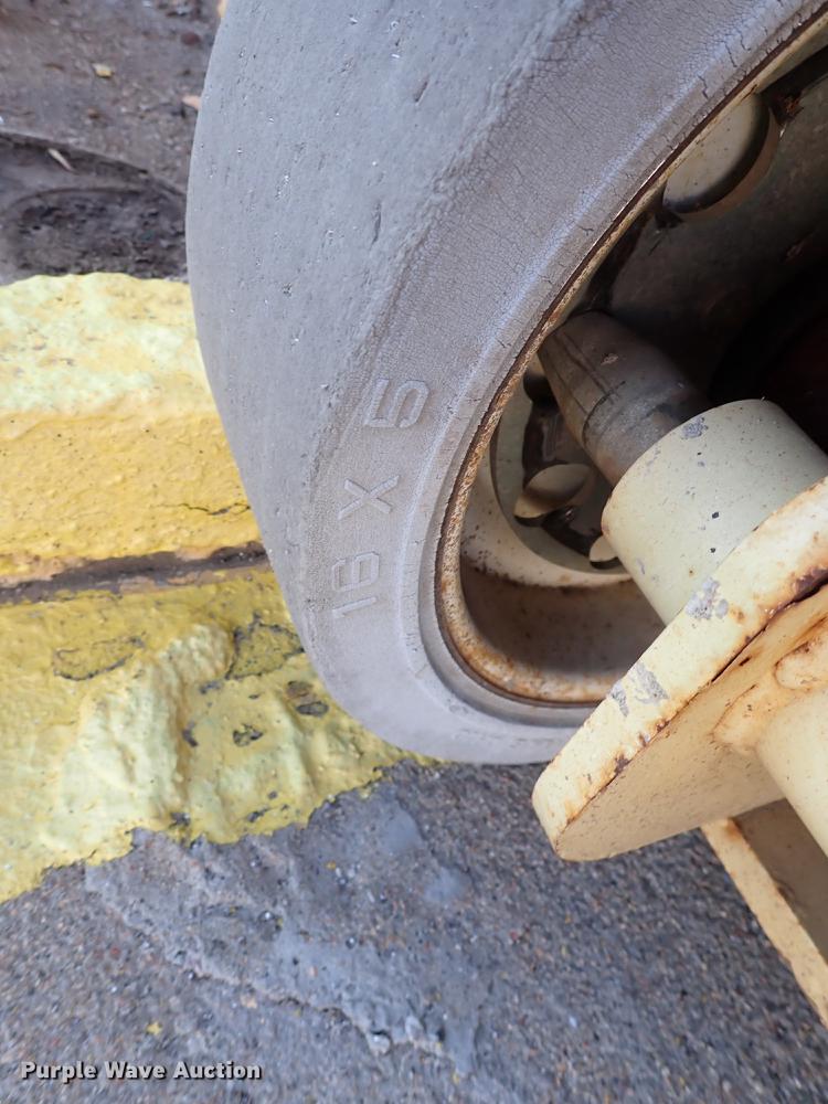 image for item IK9181 JLG 3246E2  scissor lift