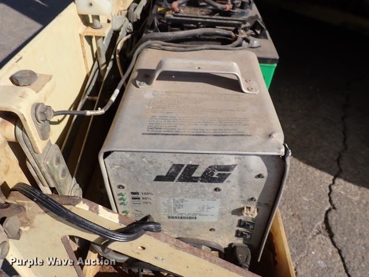 image for item IK9181 JLG 3246E2  scissor lift
