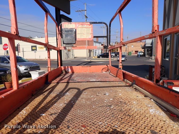 image for item IK9181 JLG 3246E2  scissor lift