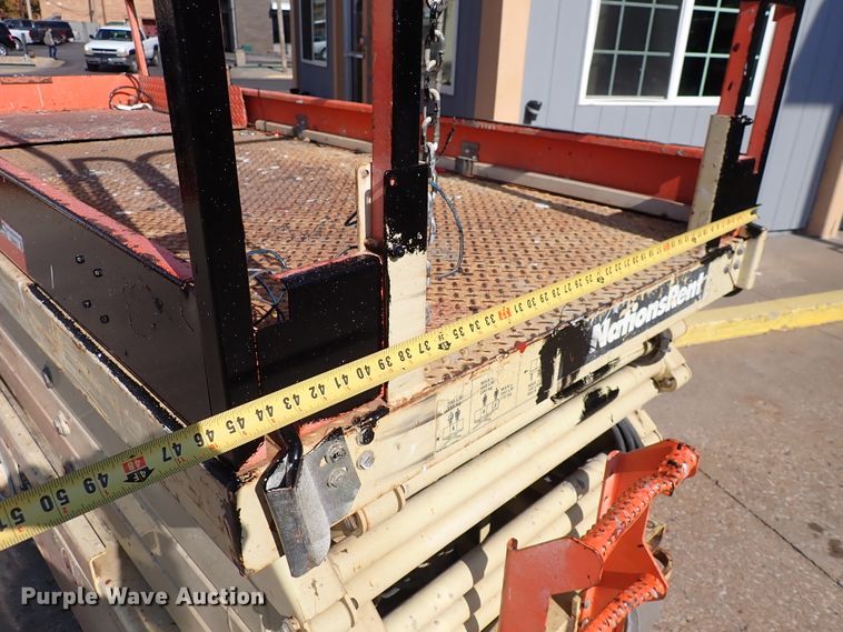 image for item IK9181 JLG 3246E2  scissor lift