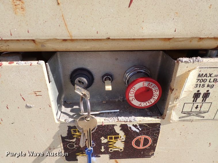 image for item IK9181 JLG 3246E2  scissor lift