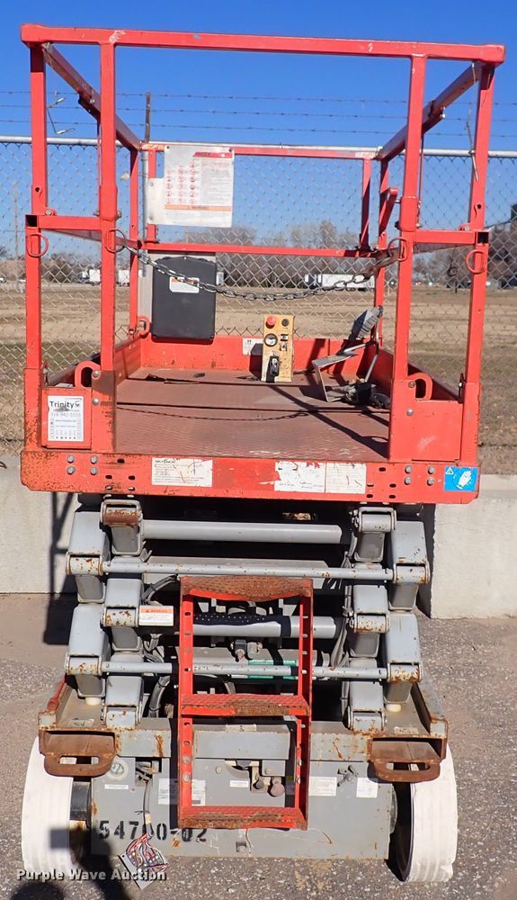 image for item IN9044 2008 Skyjack SJ4632  scissor lift