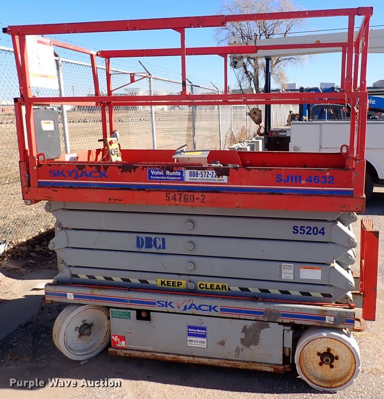 image for item IN9044 2008 Skyjack SJ4632  scissor lift