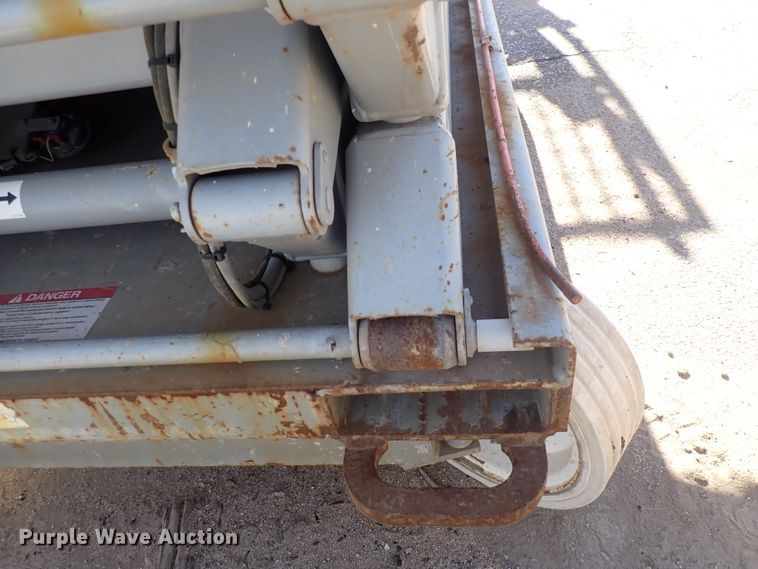 image for item IN9044 2008 Skyjack SJ4632  scissor lift