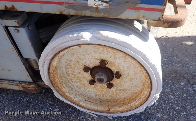 image for item IN9044 2008 Skyjack SJ4632  scissor lift