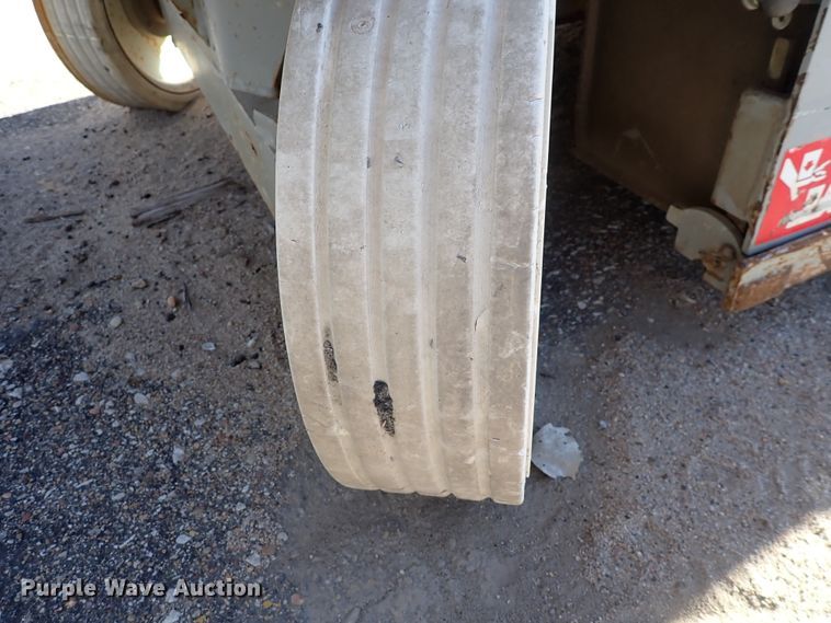 image for item IN9044 2008 Skyjack SJ4632  scissor lift