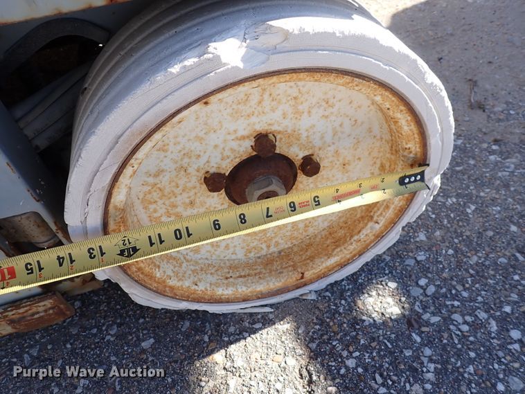 image for item IN9044 2008 Skyjack SJ4632  scissor lift