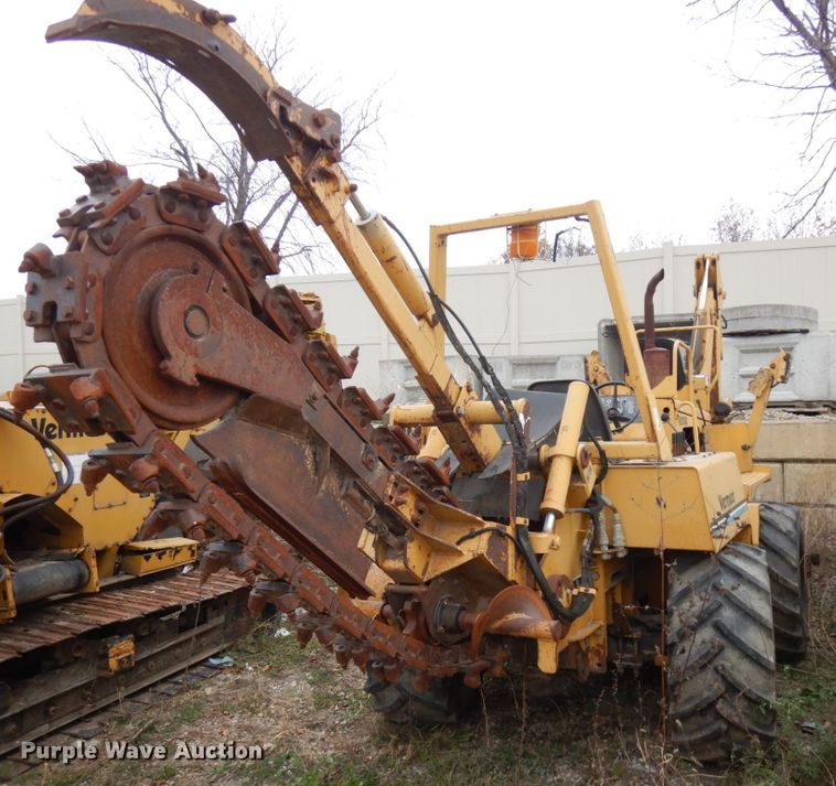 image for item IO9548 1999 Vermeer V8100  trencher