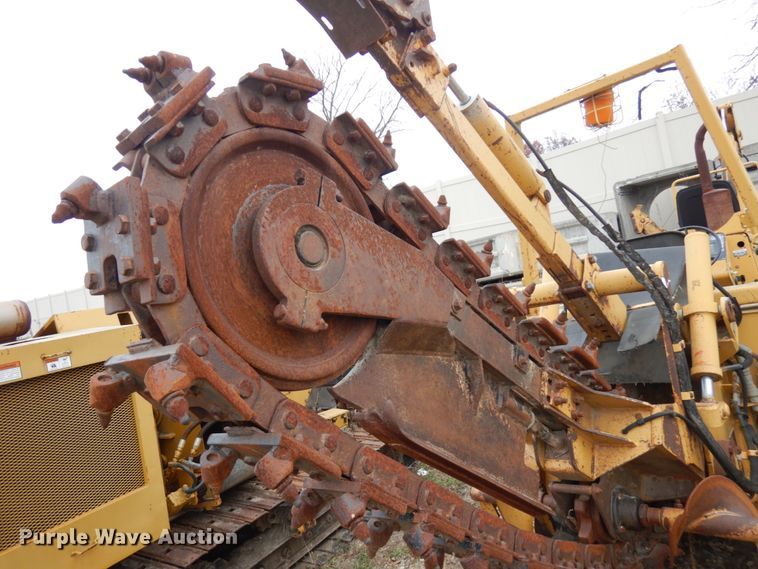 image for item IO9548 1999 Vermeer V8100  trencher