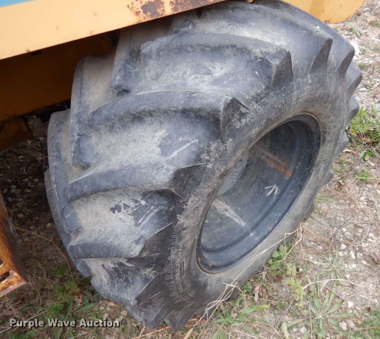 image for item IO9548 1999 Vermeer V8100  trencher