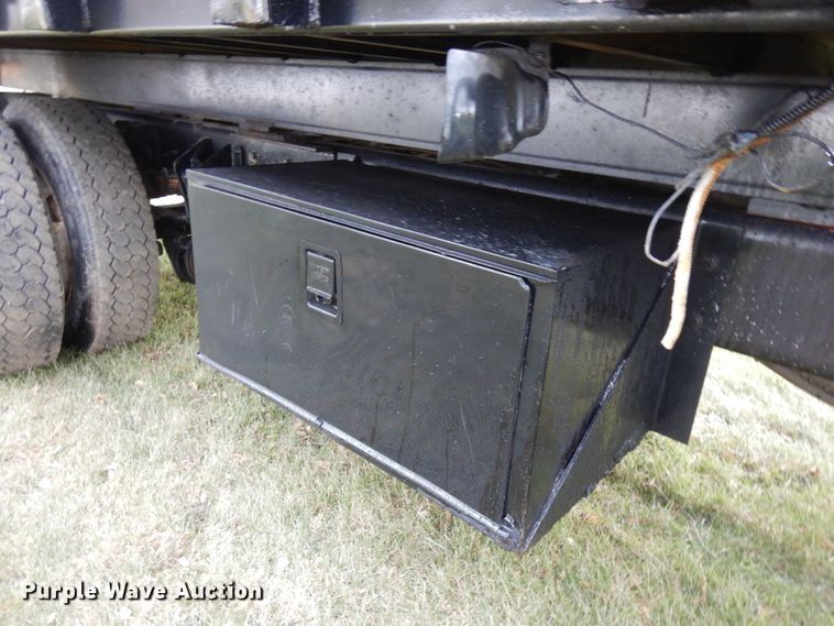 image for item IO9550 2012 International 7400  grapple truck