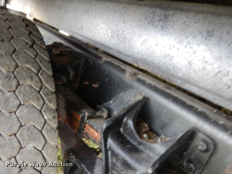 image for item IO9550 2012 International 7400  grapple truck