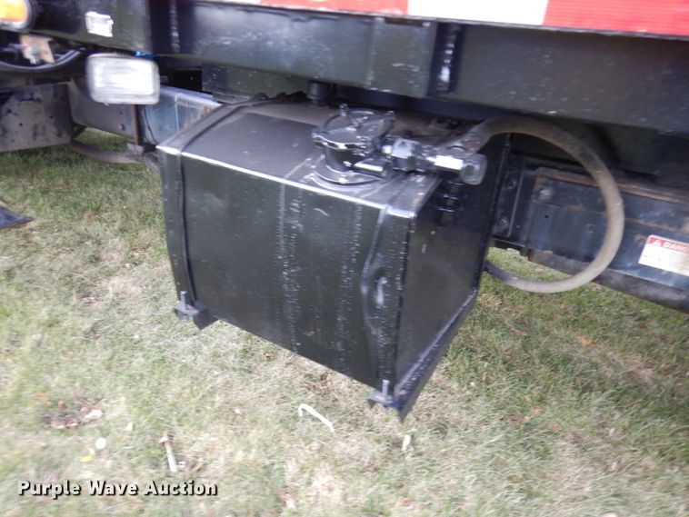 image for item IO9550 2012 International 7400  grapple truck