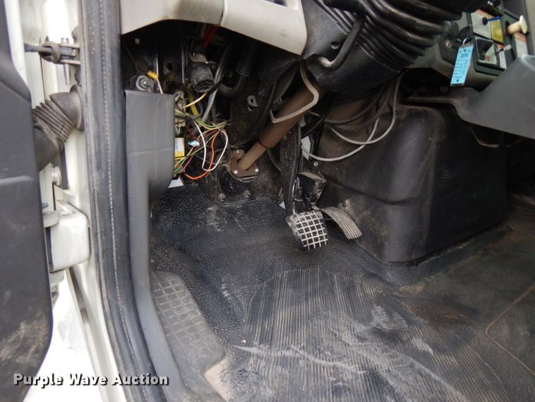 image for item IO9550 2012 International 7400  grapple truck