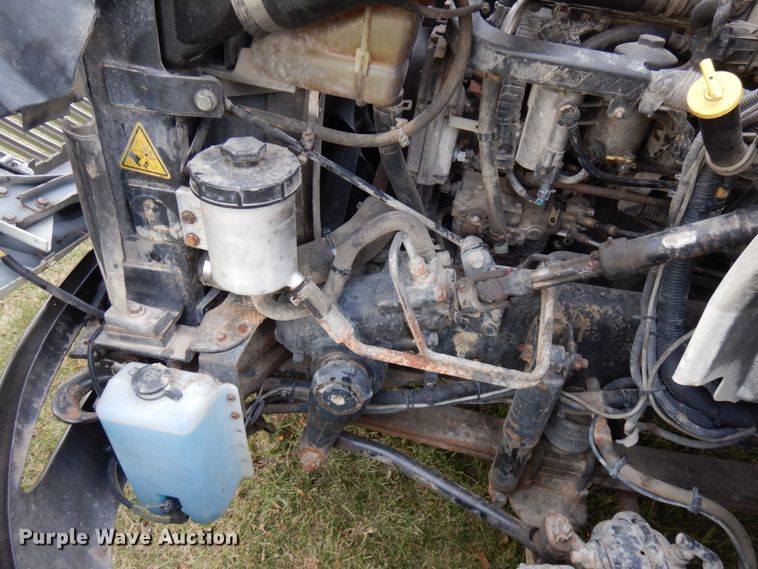 image for item IO9550 2012 International 7400  grapple truck