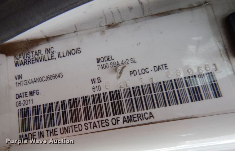 image for item IO9550 2012 International 7400  grapple truck