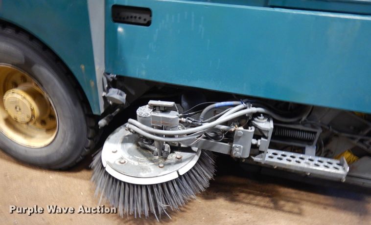 image for item IO9585 Elgin Pelican  street sweeper