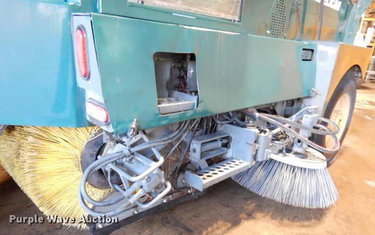 image for item IO9585 Elgin Pelican  street sweeper