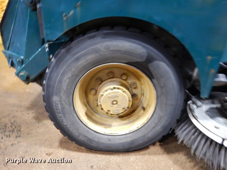 image for item IO9585 Elgin Pelican  street sweeper