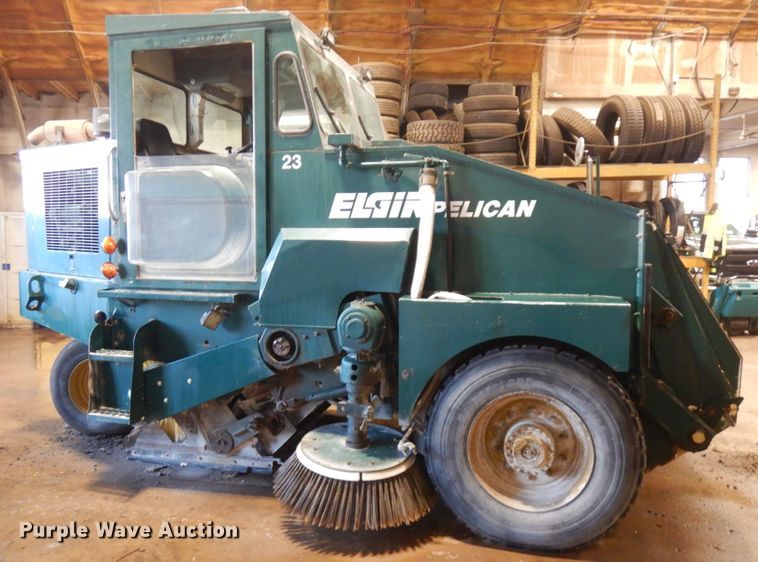 image for item IO9586 Elgin Pelican  street sweeper