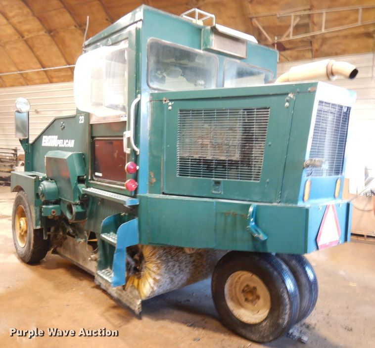 image for item IO9586 Elgin Pelican  street sweeper