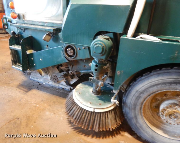 image for item IO9586 Elgin Pelican  street sweeper