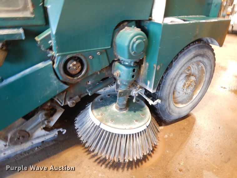 image for item IO9586 Elgin Pelican  street sweeper