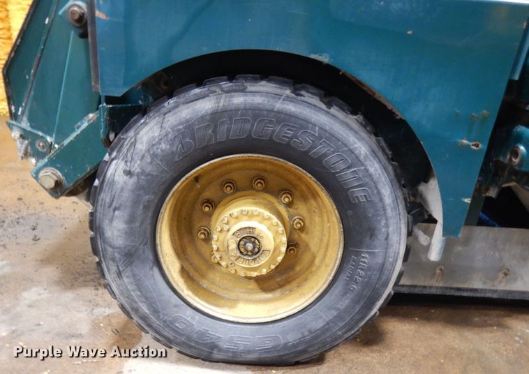 image for item IO9586 Elgin Pelican  street sweeper