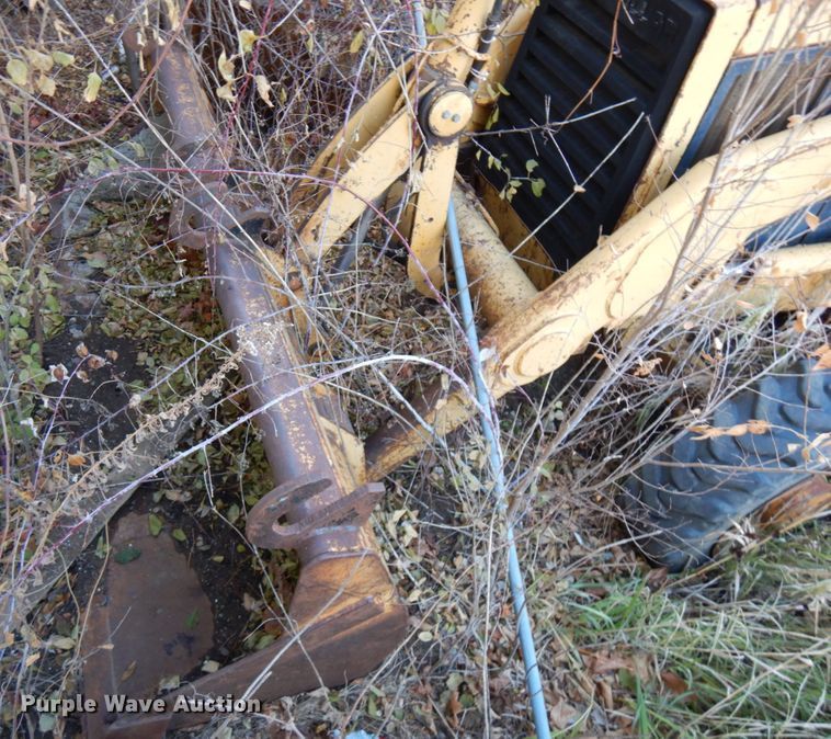 image for item IO9587 1986 Caterpillar 416  backhoe