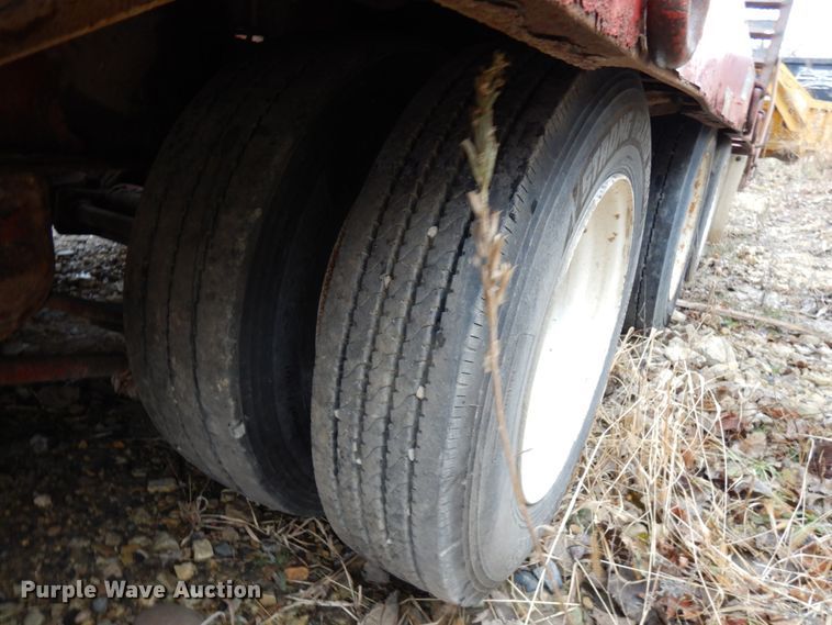 image for item IO9589 2004 Felling FT-50-3 LP  equipment trailer