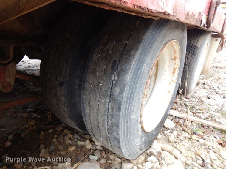 image for item IO9589 2004 Felling FT-50-3 LP  equipment trailer