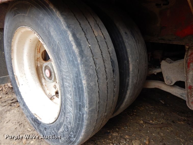 image for item IO9589 2004 Felling FT-50-3 LP  equipment trailer