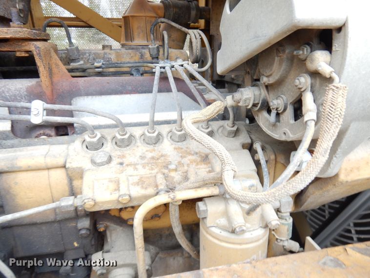 image for item IO9591 1986 Caterpillar 816B  soil compactor