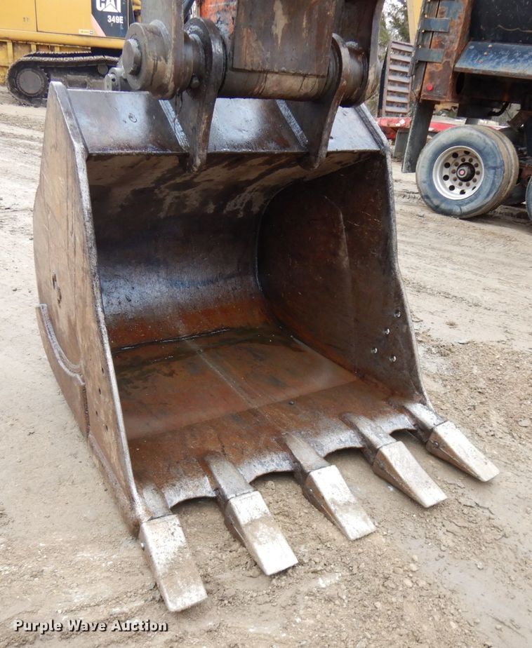 image for item IO9592 2012 Hitachi ZX350LC-5N  excavator