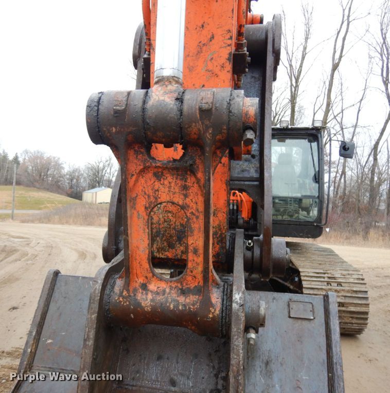 image for item IO9592 2012 Hitachi ZX350LC-5N  excavator