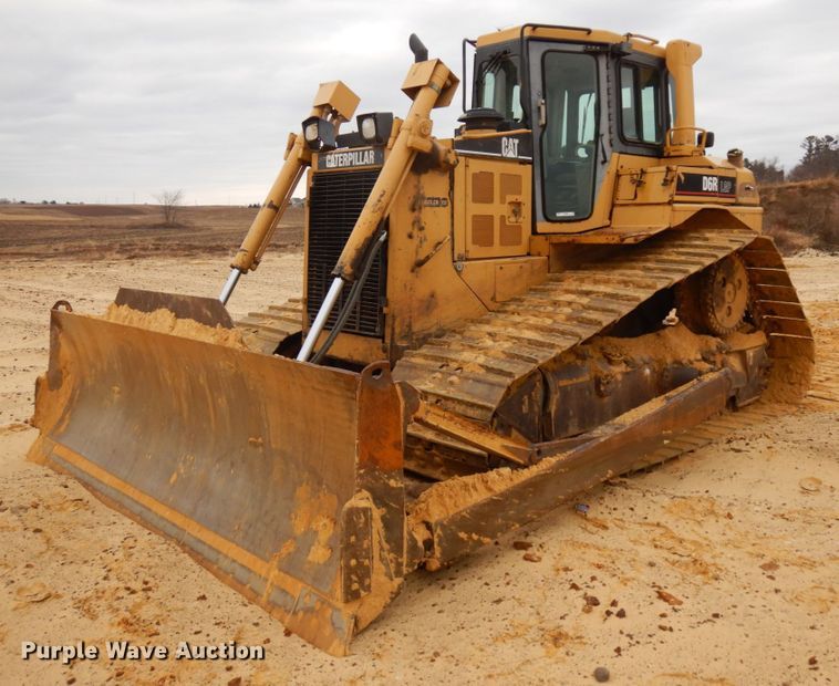 image for item IO9593 1997 Caterpillar D6R LGP  dozer