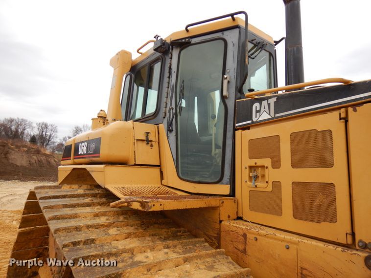image for item IO9593 1997 Caterpillar D6R LGP  dozer