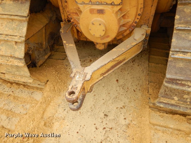 image for item IO9593 1997 Caterpillar D6R LGP  dozer
