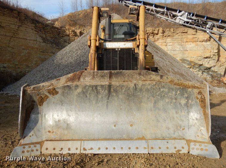 image for item IO9606 1997 Caterpillar D8R  dozer